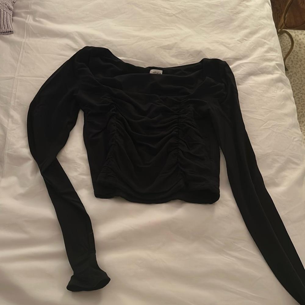 Black aritzia top